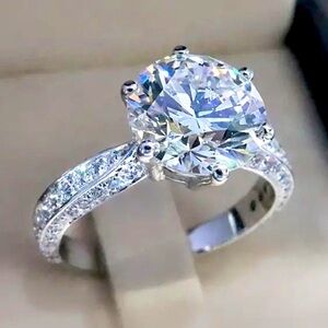 3.75 carats Round Brilliant 4 A Cubic Zirconia Ring 10 Sterling Silver